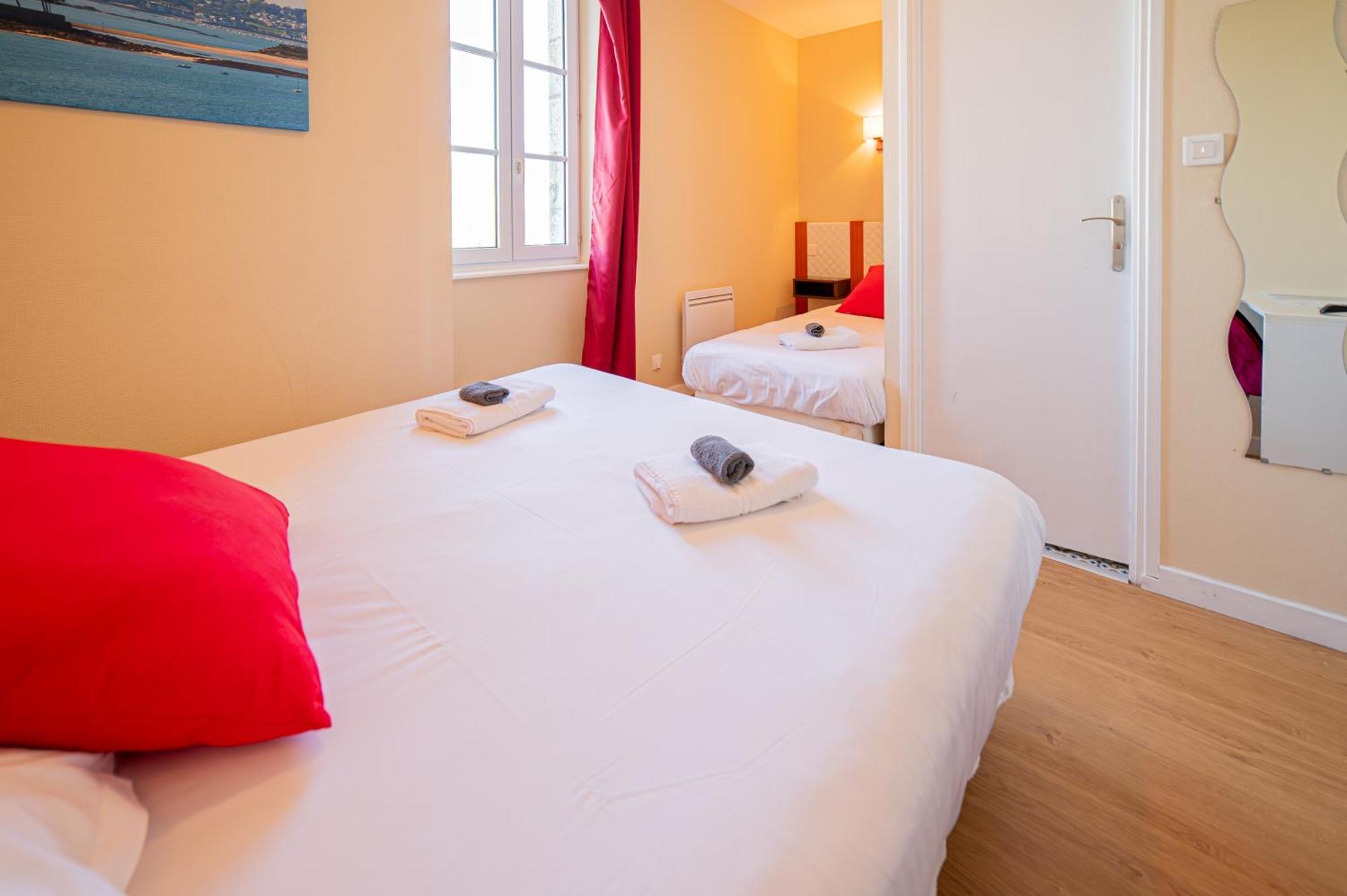 Hotel De La Mairie Saint-Pol-de-Léon Esterno foto